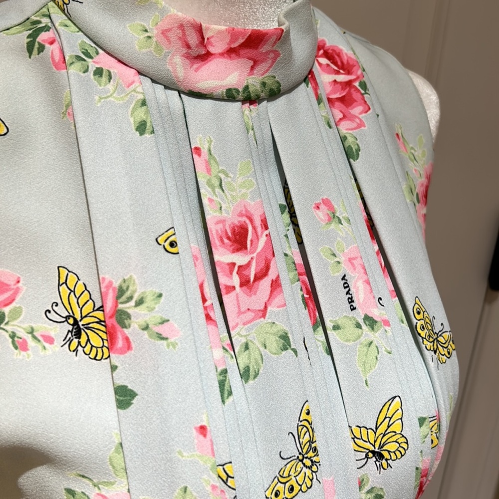 Prada Light Blue Floral Midi Dress with Pink Roses - Picture 3 of 11